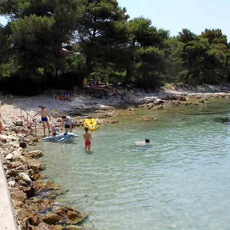 Διαμέρισμα By The Sea Guduce, - 13274 *