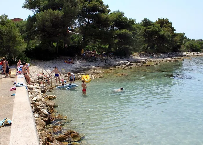 Appartamento By The Sea Guduce, - 13274 *