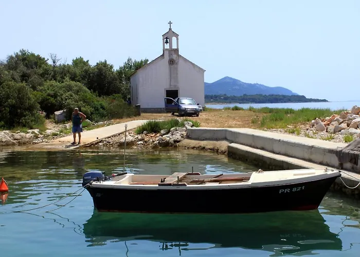 By The Sea Guduce, - 13274