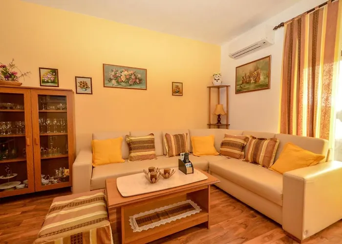 Appartamento By The Sea Guduce, - 13274