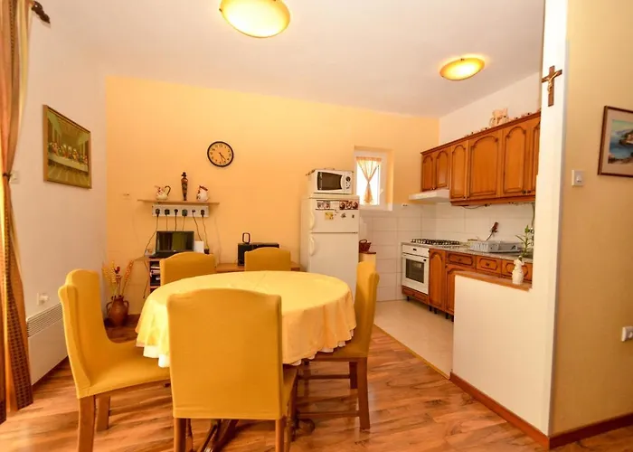 By The Sea Guduce, - 13274